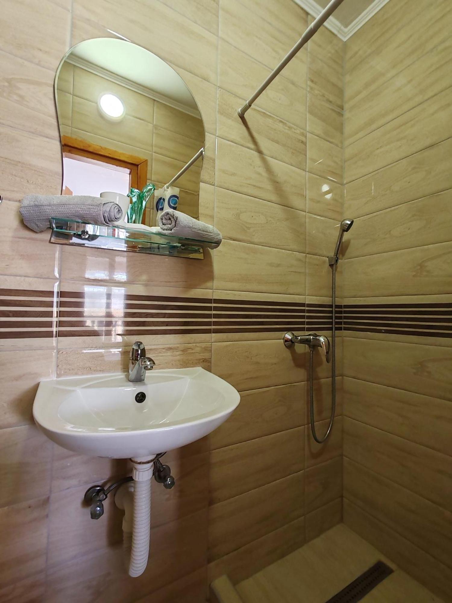 Apartment & Rooms Tempera Неум Номер фото